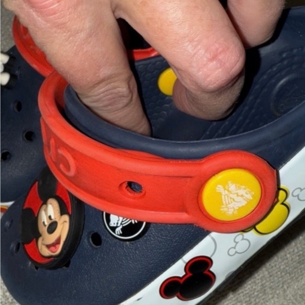 Mickey crocs - Picture 4 of 4